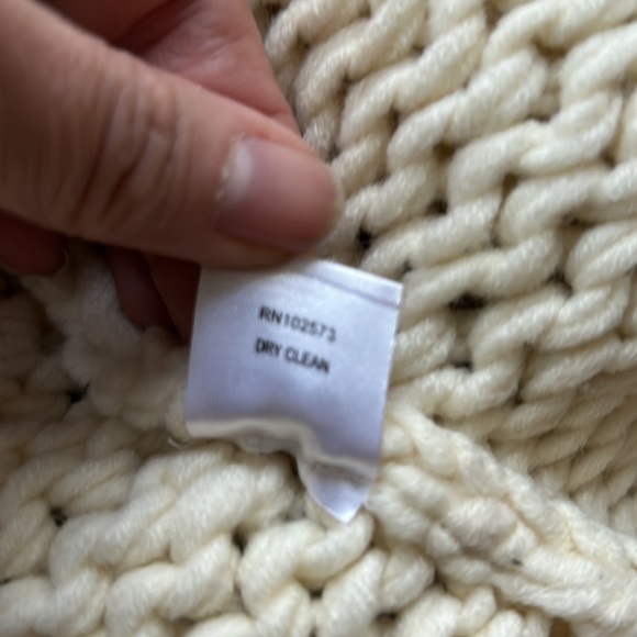 Hollister Ivory Chunky Cable knit Toggle Wool Blend Cardigan Sweater - Picture 9 of 11